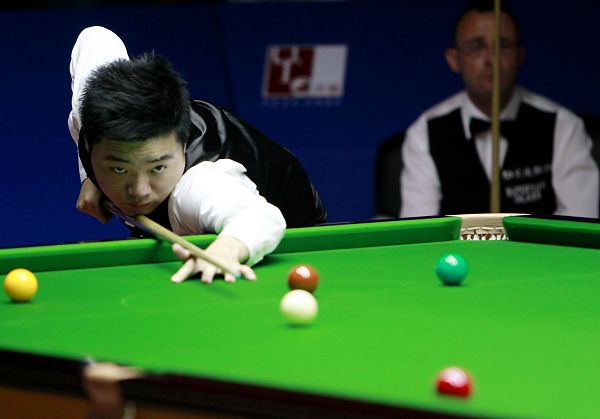 个长洞中 个长洞中