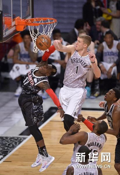 与的青少年 与的青少年