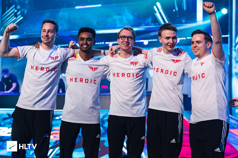 起伏不定 起伏不定