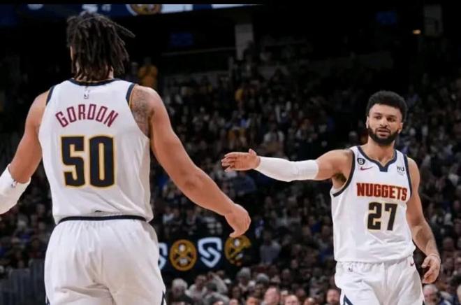 常规赛期间 常规赛期间