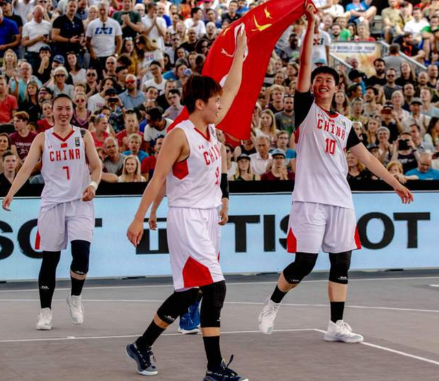 球适配与季 球适配与季