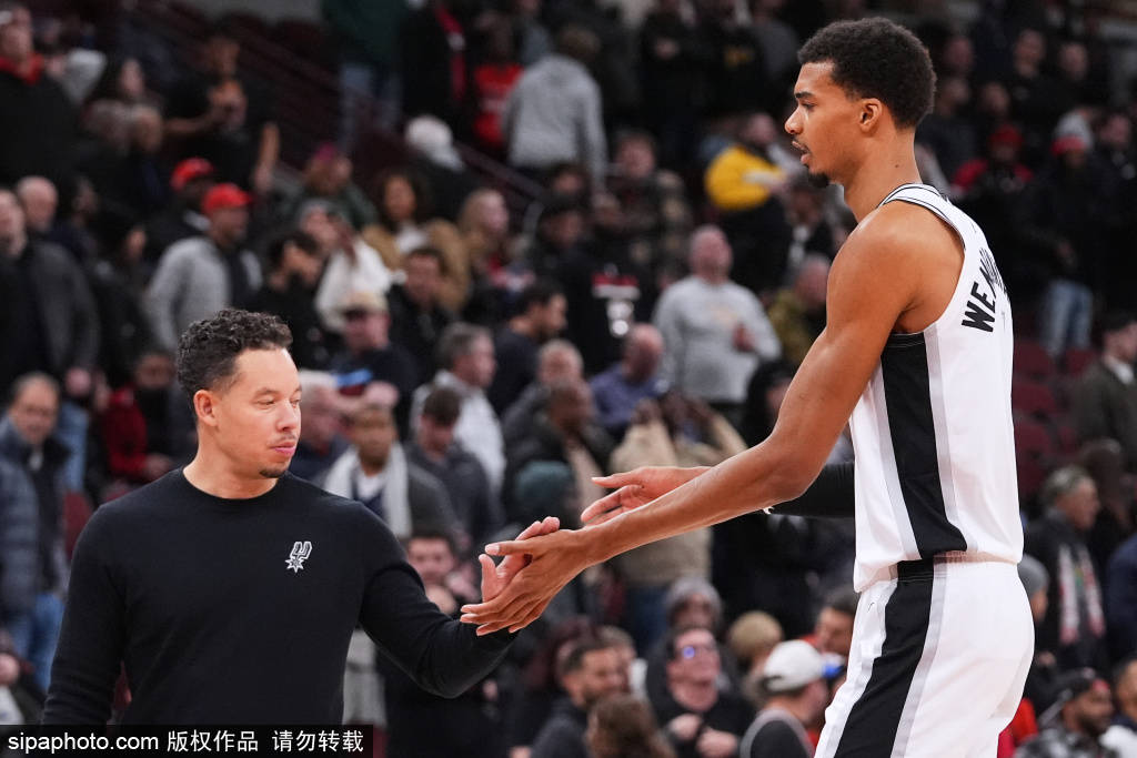 球迷因热爱 球迷因热爱